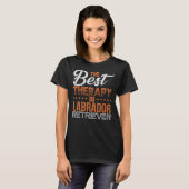 De beste therapie is Labrador Retriever T-shirt (Voorkant volledig)