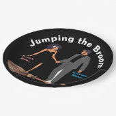 De bezemsteel overspringen papieren bordje (Gekanteld)