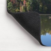 De Bezinning van het meer van de Oranje Bladeren Muismat (Hoek)