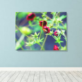 De bij met de rode ventilator canvas afdruk (Insitu (Houten vloer))