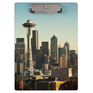De binnenstad van Seattle skyline en Space Needle Klembord