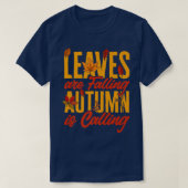 De bladeren vallen in de herfst en noemen pomkin H T-shirt (Design voorkant)
