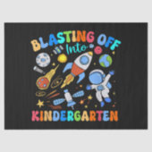 De blastocht naar de kleuterschool begint, terug n tissuepapier (Voorkant)