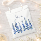 De blauwe bloemen van Delphinium Bedankzakje (Geknipt)