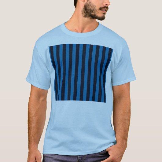 De blauwe Verticale Stripes Achtergrond past dit a T-shirt (Voorkant)