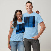 De blauwe Verticale Stripes Achtergrond past dit a T-shirt (Unisex)