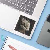 De Bleke Soeverein — Gotische Fijne Kunst Sticker (Laptop met iPhone)