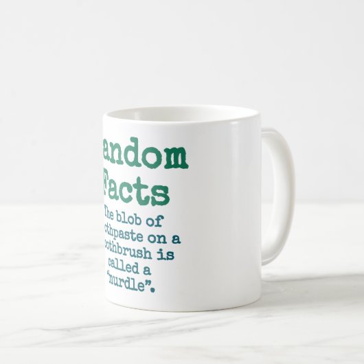 De blob van tandpasta op een tandenborstel - Trivi Koffiemok (Voorkant rechts)