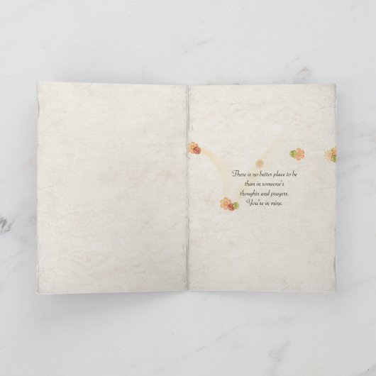 De bloem van Vinca op bamboeomheining Kaart (Binnen)