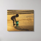 De Blue Bucket Silhoutte Beach Kinder Canvas Afdruk (Voorkant)