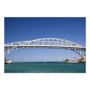 De Blue Water Bridge is een brug met twee overspan Foto Afdruk