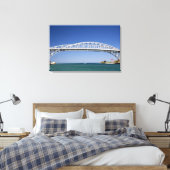 De Blue Water Bridge is een tweeledige brug Canvas Afdruk (Insitu (Slaapkamer))
