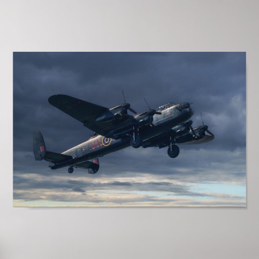 De bommenwerper van Avro Lancaster aan de hemel Poster (Voorkant)