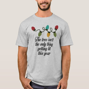 DE BOOM IS HET ENIGE DAT DIT JAAR LIT WORDT. T-SHIRT
