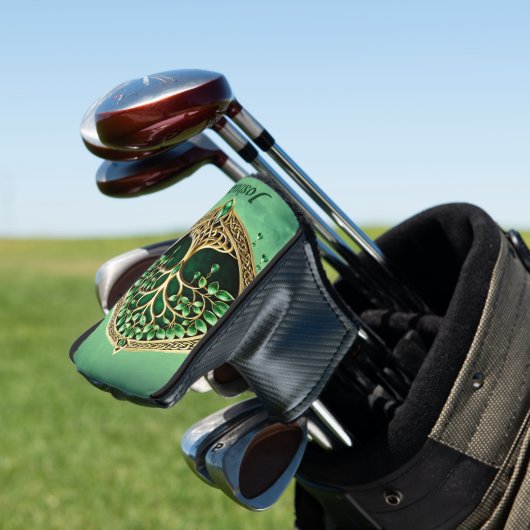 De boom van het leven met Keltische knopen. Golfheadcover (Insitu)