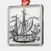 De boot van Ferdinand Magellan 'Victoria' Metalen Ornament (Links)