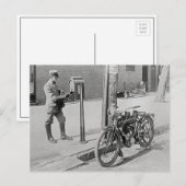 De Brievenbesteller van de motorfiets, 1909 Briefkaart (Voorkant / Achterkant)