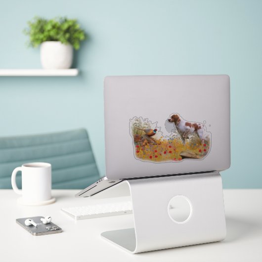 De Brittany spaniel Sticker (Laptop op bureau)