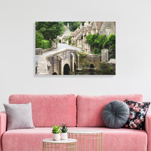 De brug in Castle Combe, UK canvas (Insitu (Woonkamer))