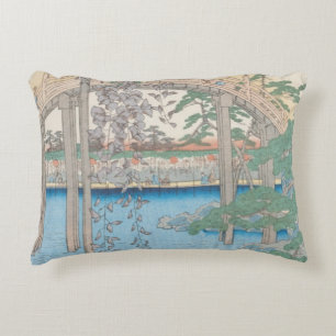 De brug met Wisteria of Kameido Tenjin Decoratief Kussen
