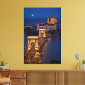 De Brug van de ketting en Volledige Maan bij nacht Canvas Afdruk (Insitu (Woonkamer))