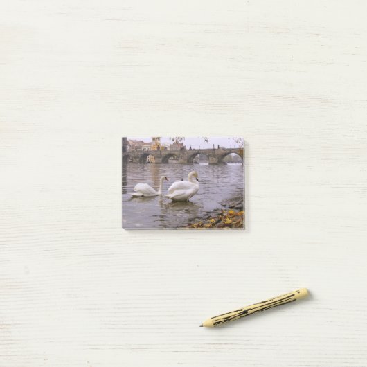 De brug van Praag tussen Zweden en Charles Post-it® Notes (Op bureau)