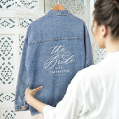 De bruid Elegant Script Brides Naam Bruiloft Datum Denim Jacket