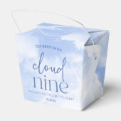 De bruid is op wolk negen blauwe vrijgezellenfeest bedankdoosjes (Achterkant)