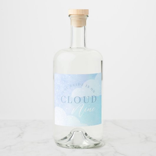 De bruid is op wolk negen Bruidsfeest  Likeurfles Etiket (Voorkant)