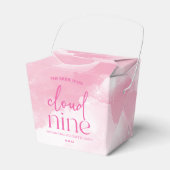 De bruid is op wolk negen roze vrijgezellenfeest bedankdoosjes (Voorkant Zijde)