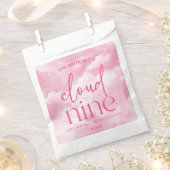De bruid is op wolk negen roze vrijgezellenfeest bedankzakje (Geknipt)