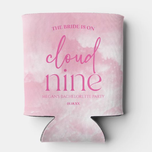 De bruid is op wolk negen roze vrijgezellenfeest blikjeskoeler (Achterkant)