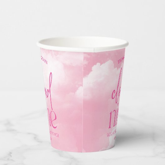De bruid is op wolk negen roze Vrijgezellenfeest Papieren Bekers (Rechts)
