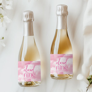 De bruid is op wolk negen roze Vrijgezellenfeest Sparkling Wijnetiket