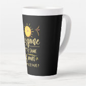 De bruiddaggeschenk iedereen heeft de zelfde 24 ur latte mok (Rechterhoek)