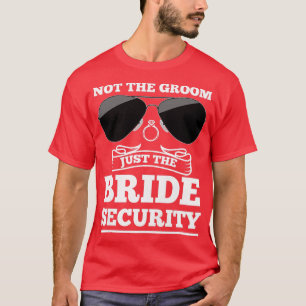 De bruidegom is niet alleen de bruidegom. t-shirt