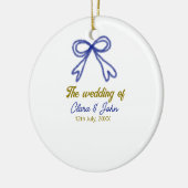 De bruiloft van de gouden marine blauwe boog paar keramisch ornament (Links)