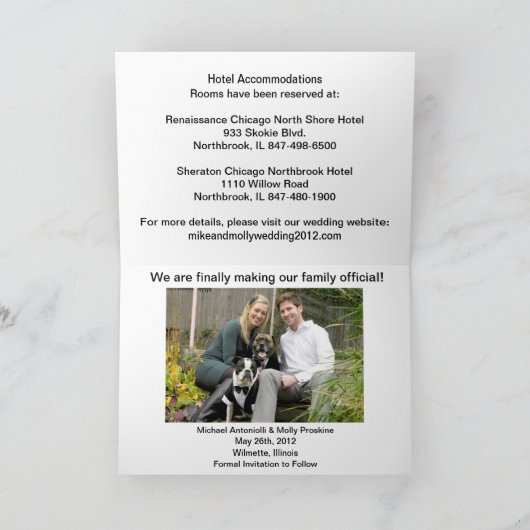 De bruiloft van Mike & Molly Aankondiging (Binnen)