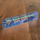 De buck stopt hier. naambordje (Zijkant)