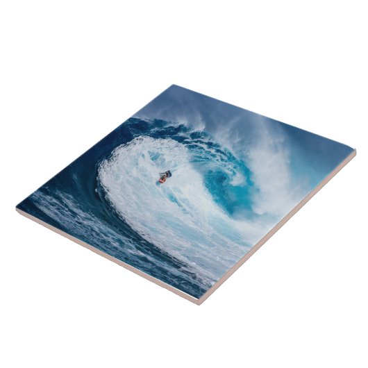 De buisjes omdoen tegeltje (Zijkant)