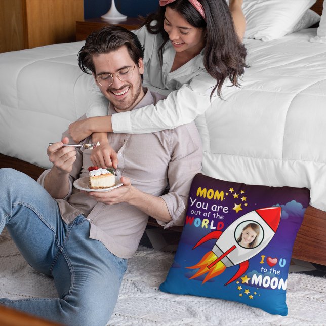 De buitenruimteschakelaar van de ruimtevaart is op kussen (Creator heeft geüpload)