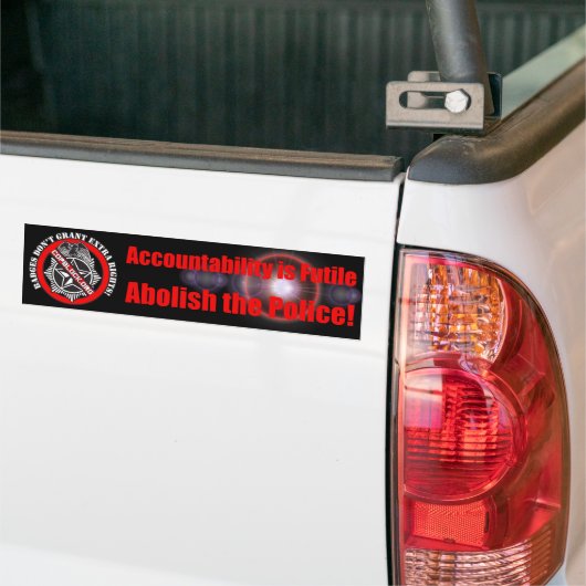 De Bumpersticker van de politie afschaffen (Op Truck)