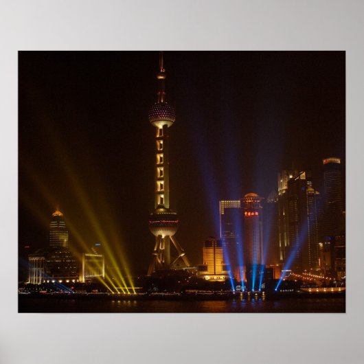 De Bund (waterfront) in Shanghai. Kijken Poster (Voorkant)