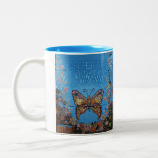 De Butterfly-missie Kinderen vieren Tweekleurige Koffiemok