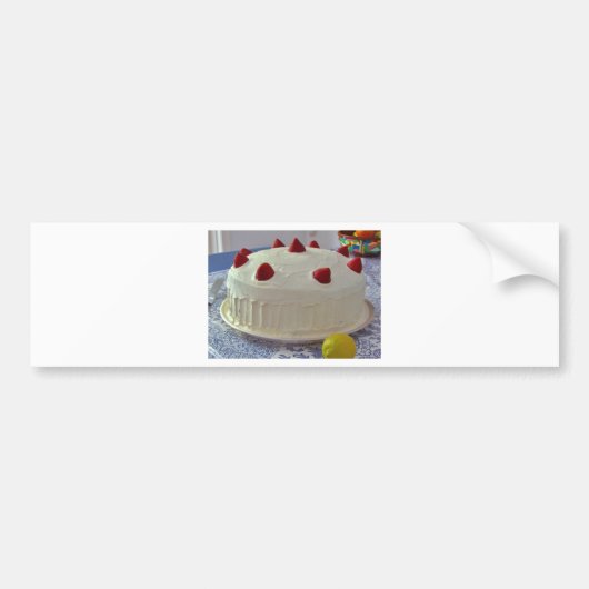 De Cake van de aardbei Bumpersticker (Voorkant)