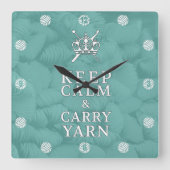 De Calm Carry Yarn Craft Room behouden {Donker} Vierkante Klok (Voorkant)