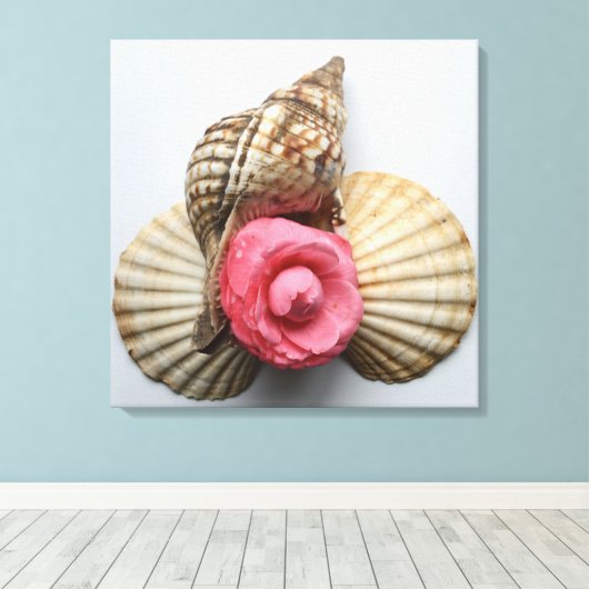 De Camellia en de Shells Canvas Afdruk (Insitu (Houten vloer))