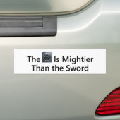 De camera is machtiger dan het zwaard bumpersticker (Op auto)