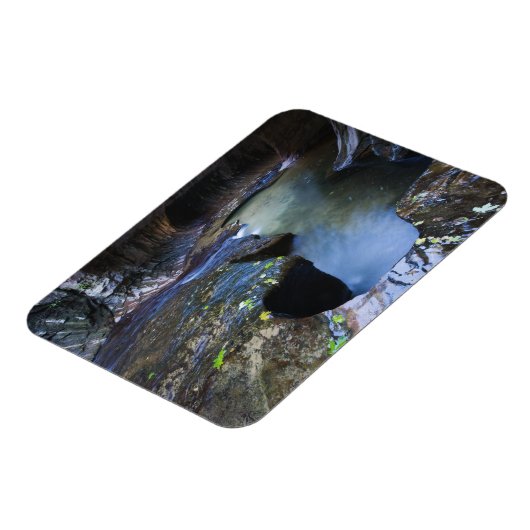 De canyon van de groef van de Subway Magneet (Linkerzijde)