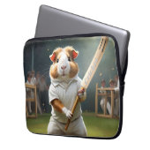 De cavia-cricketspeler: gekleed in het wit, laptop sleeve (Voorkant Links)